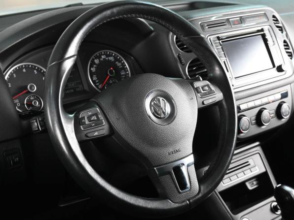 Volkswagen Tiguan I Рестайлинг с пробегом 2016 года, цена 1 689 000 рублей, 134220 км, внедорожник, Автокод Объявления
