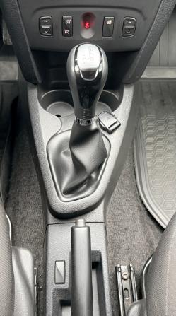 Renault Sandero II Рестайлинг с пробегом 2018 года, цена 1 100 000 рублей, 108125 км, хэтчбек, Автокод Объявления