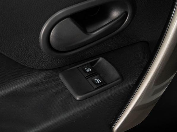 Renault Logan II Рестайлинг с пробегом 2022 года, цена 1 344 000 рублей, 39636 км, седан, Автокод Объявления