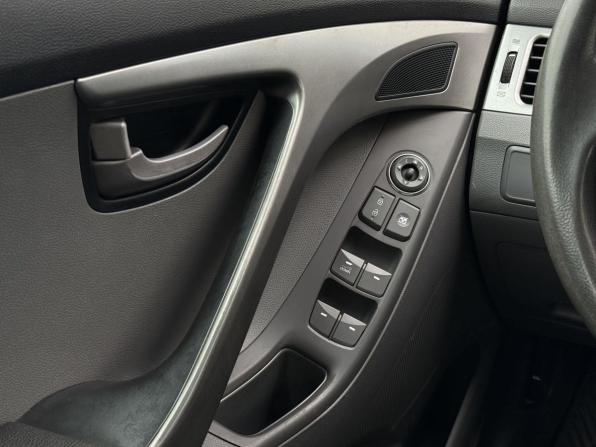 Hyundai Elantra V (MD) с пробегом 2010 года, цена 799 000 рублей, 256093 км, седан, Автокод Объявления