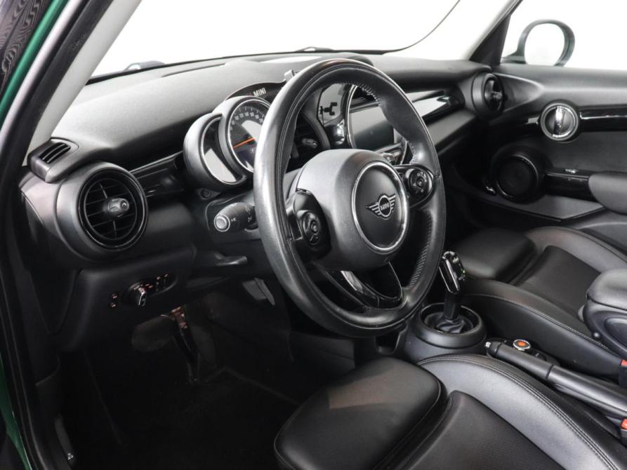 Mini Hatch III (F55/F56) Рестайлинг Химки  - изображение 9