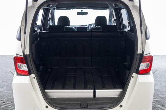 Honda Freed I с пробегом 2011 года, цена 999 000 рублей, 197000 км, компактвэн, Автокод Объявления