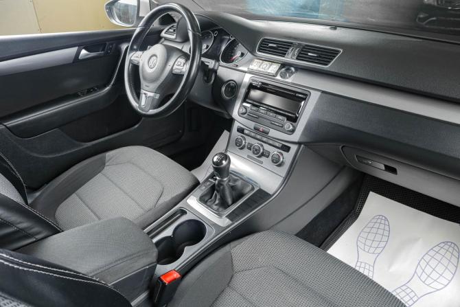 Volkswagen Passat B7 с пробегом 2013 года, цена 1 429 000 рублей, 141000 км, седан, Автокод Объявления