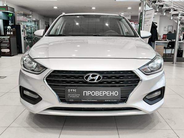 Hyundai Solaris II с пробегом 2017 года, цена 1 050 000 рублей, 101415 км, седан, Автокод Объявления