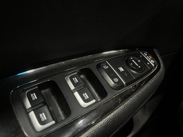 Kia Optima IV Рестайлинг с пробегом 2018 года, цена 1 635 000 рублей, 161000 км, седан, Автокод Объявления