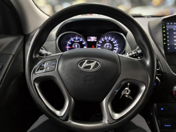 Hyundai ix35 I Рестайлинг с пробегом 2015 года, цена 1 308 000 рублей, 213014 км, внедорожник, Автокод Объявления
