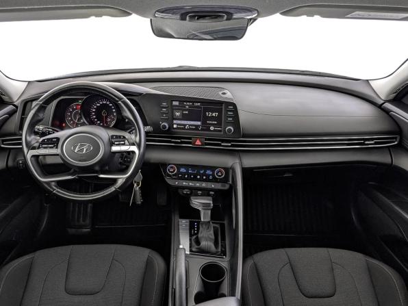 Hyundai Elantra VII (CN7) с пробегом 2021 года, цена 1 860 000 рублей, 117198 км, седан, Автокод Объявления