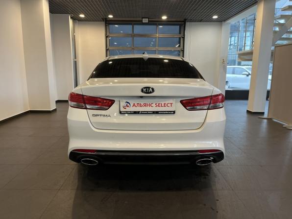 Kia Optima IV с пробегом 2018 года, цена 1 960 000 рублей, 181061 км, седан, Автокод Объявления