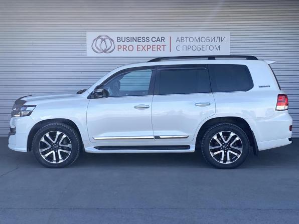 Toyota Land Cruiser 200 Series Рестайлинг 2 с пробегом 2018 года, цена 7 549 000 рублей, 228077 км, внедорожник, Автокод Объявления