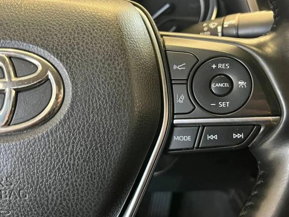 Toyota Camry VIII (XV70) с пробегом 2019 года, цена 2 390 000 рублей, 237913 км, седан, Автокод Объявления