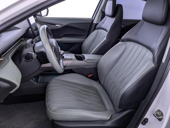 Changan Lamore с пробегом 2023 года, цена 1 755 000 рублей, 61939 км, седан, Автокод Объявления