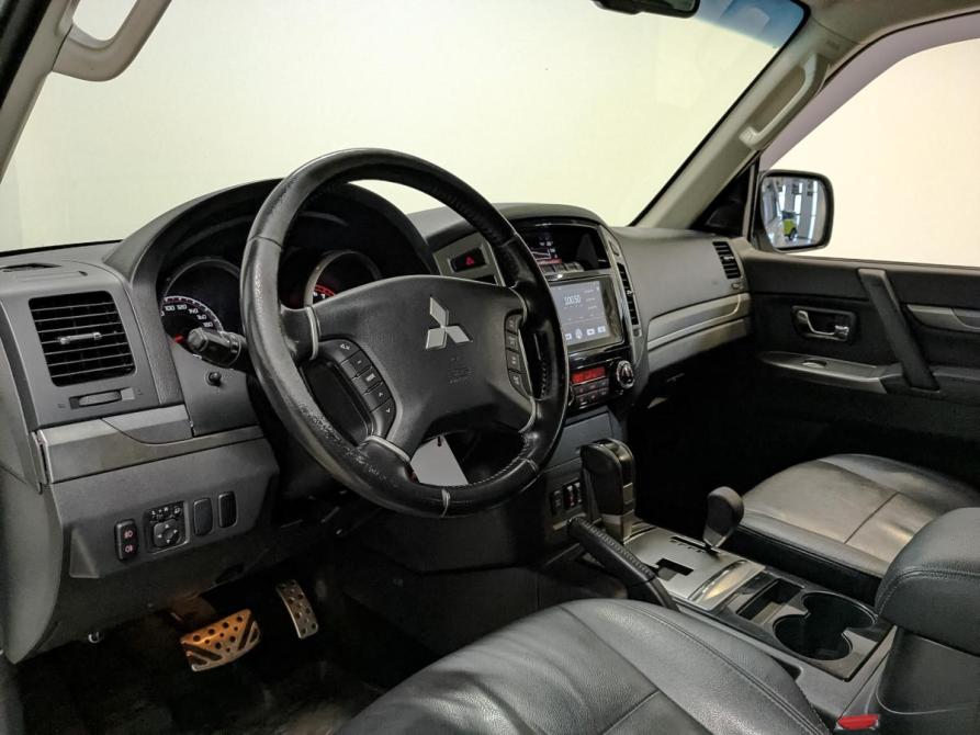 Mitsubishi Pajero IV Рестайлинг 2 Санкт-Петербург  - изображение 15