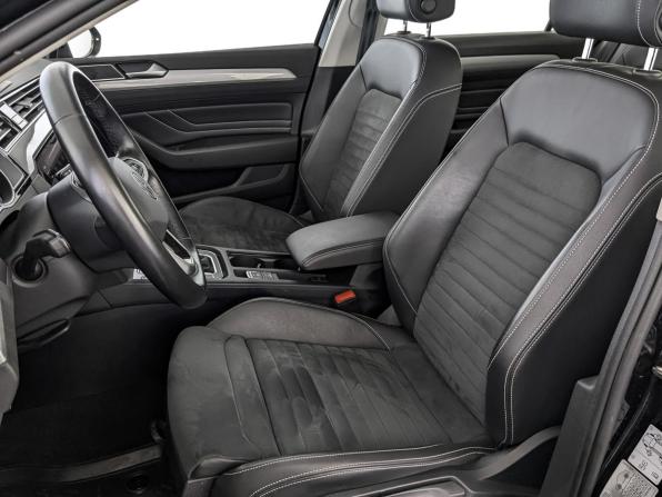Volkswagen Passat B8 Рестайлинг с пробегом 2021 года, цена 2 470 000 рублей, 90268 км, седан, Автокод Объявления