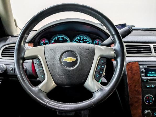 Chevrolet Tahoe III с пробегом 2013 года, цена 3 000 000 рублей, 86663 км, внедорожник, Автокод Объявления