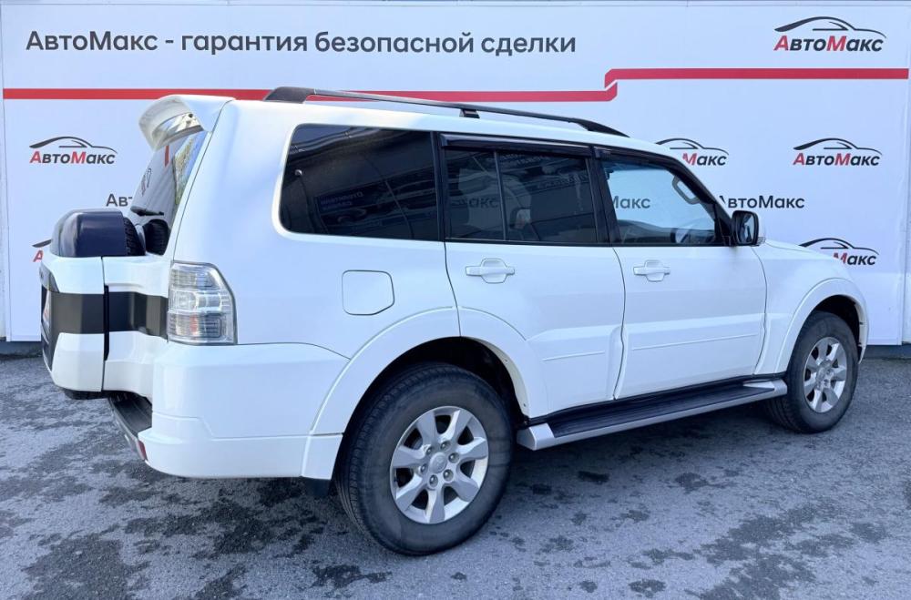 Mitsubishi Pajero IV Рестайлинг 2 Тюмень  - изображение 4