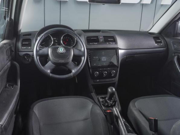 Skoda Yeti I с пробегом 2011 года, цена 689 000 рублей, 214941 км, внедорожник, Автокод Объявления