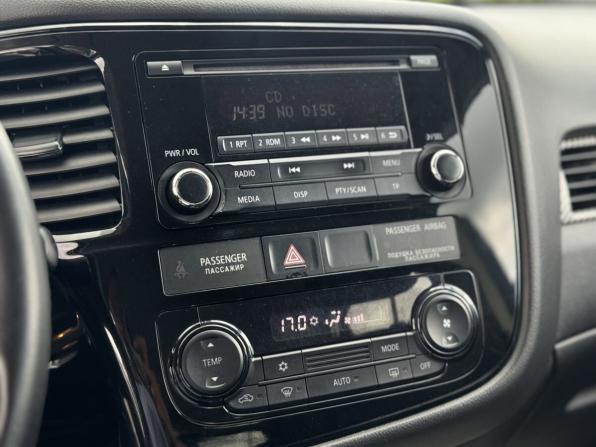 Mitsubishi Outlander III Рестайлинг 2 с пробегом 2017 года, цена 1 639 000 рублей, 117850 км, внедорожник, Автокод Объявления