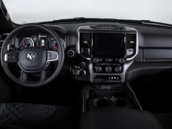 Ram 1500 V Рестайлинг с пробегом 2024 года, цена 7 000 000 рублей, 24000 км, offers.body_type.unknown, Автокод Объявления