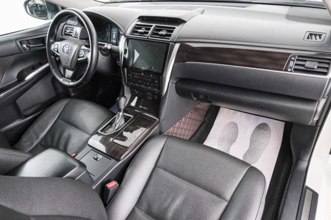 Toyota Camry VII (XV50) Рестайлинг 2 с пробегом 2018 года, цена 1 599 000 рублей, 190000 км, седан, Автокод Объявления