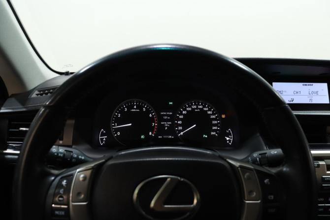 Lexus ES VI с пробегом 2014 года, цена 2 400 000 рублей, 111126 км, седан, Автокод Объявления