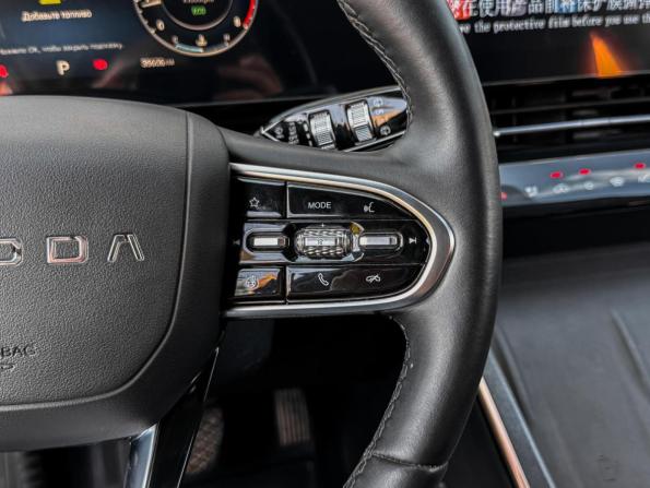 Omoda C5 I Рестайлинг с пробегом 2024 года, цена 1 789 000 рублей, 35606 км, внедорожник, Автокод Объявления