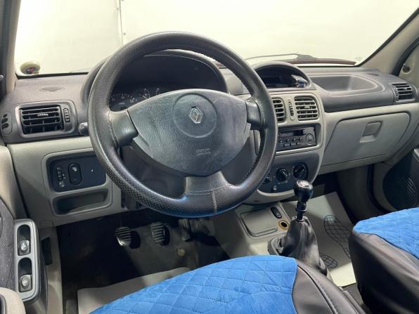 Renault Symbol I Рестайлинг с пробегом 2004 года, цена 95 000 рублей, 354844 км, седан, Автокод Объявления