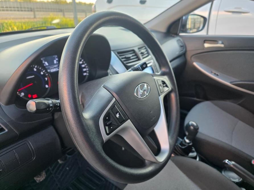 Hyundai Solaris I Вологда  - изображение 19
