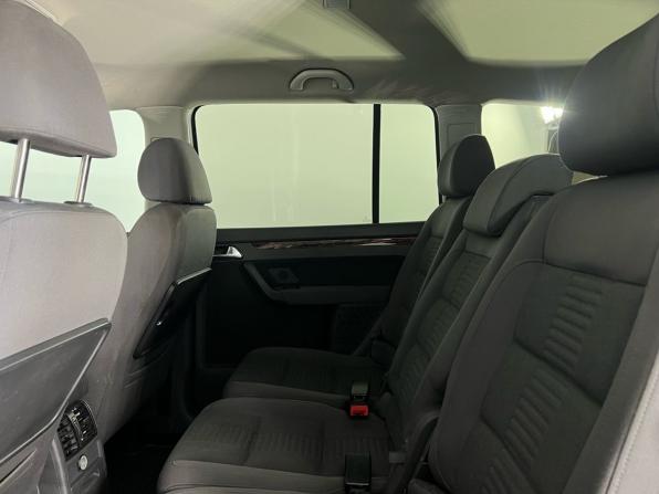 Volkswagen Touran I Рестайлинг с пробегом 2010 года, цена 685 000 рублей, 127000 км, компактвэн, Автокод Объявления