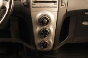 Toyota Yaris II Челябинск  - изображение 35