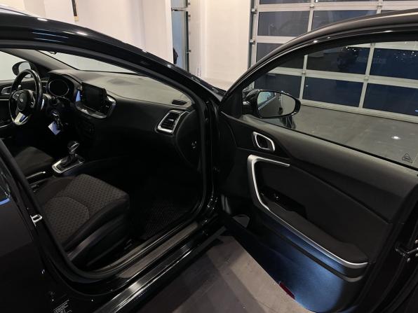 Kia Ceed III с пробегом 2021 года, цена 2 140 000 рублей, 93194 км, универсал, Автокод Объявления