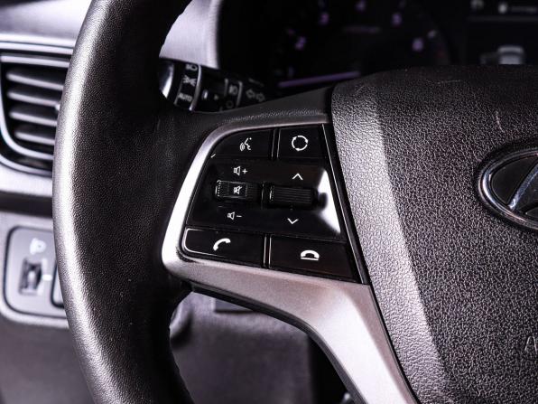Hyundai Solaris II с пробегом 2020 года, цена 1 380 000 рублей, 145840 км, седан, Автокод Объявления