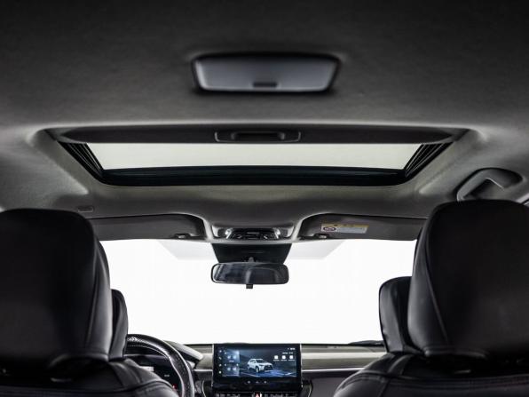 Toyota Corolla Cross I с пробегом 2025 года, цена 3 300 000 рублей, 13341 км, внедорожник, Автокод Объявления