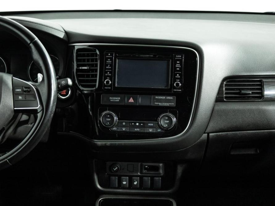 Mitsubishi Outlander III Рестайлинг 2 Санкт-Петербург  - изображение 15