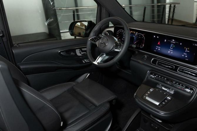 Новый Mercedes-Benz V-Класс III (W447) Рестайлинг 2 2024 года, цена 18 900 000 рублей, минивэн, Автокод Объявления