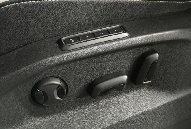Volkswagen Tiguan II с пробегом 2017 года, цена 2 950 000 рублей, 80000 км, внедорожник, Автокод Объявления