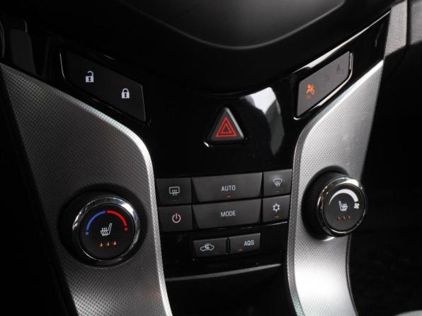 Chevrolet Cruze I с пробегом 2012 года, цена 649 000 рублей, 82335 км, хэтчбек, Автокод Объявления