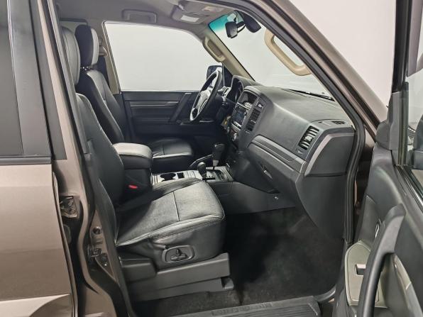 Mitsubishi Pajero IV Рестайлинг 1 с пробегом 2014 года, цена 2 449 000 рублей, 197999 км, внедорожник, Автокод Объявления