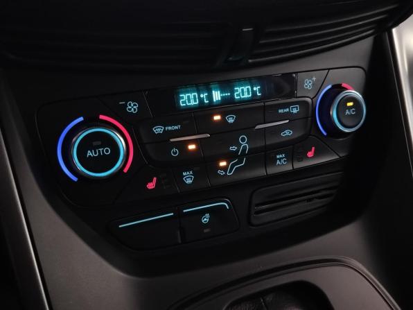 Ford Kuga II Рестайлинг с пробегом 2019 года, цена 1 650 000 рублей, 180000 км, внедорожник, Автокод Объявления