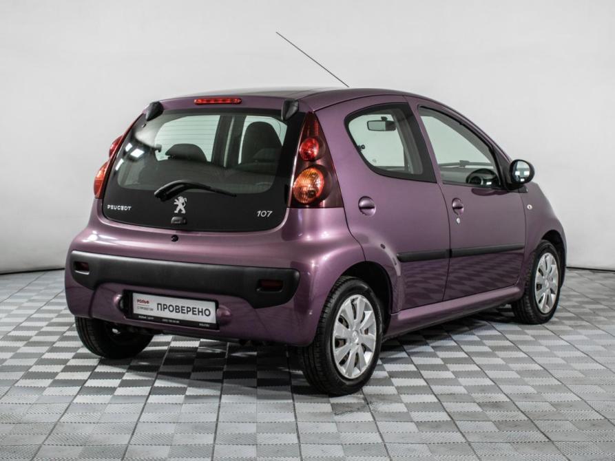 Peugeot 107 I Рестайлинг 2 Москва  - изображение 6