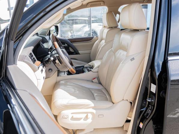 Lexus LX III Рестайлинг 2 с пробегом 2016 года, цена 5 870 000 рублей, 249169 км, внедорожник, Автокод Объявления