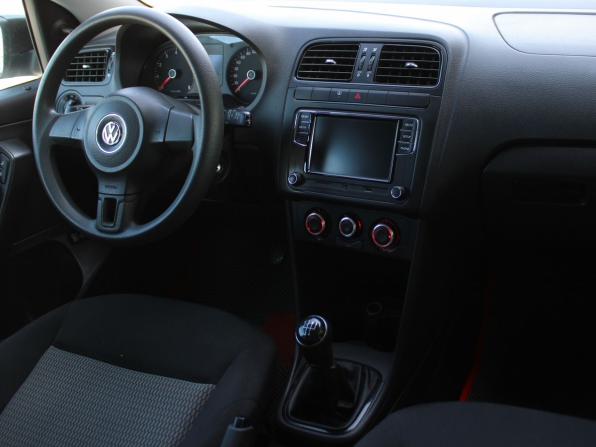 Volkswagen Polo V с пробегом 2014 года, цена 639 000 рублей, 211476 км, седан, Автокод Объявления