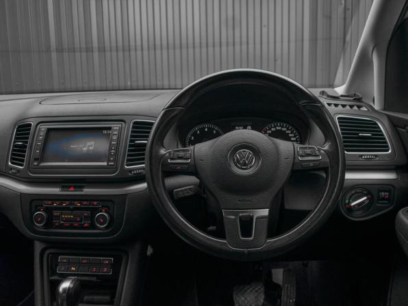Volkswagen Sharan II с пробегом 2011 года, цена 1 225 000 рублей, 158487 км, минивэн, Автокод Объявления