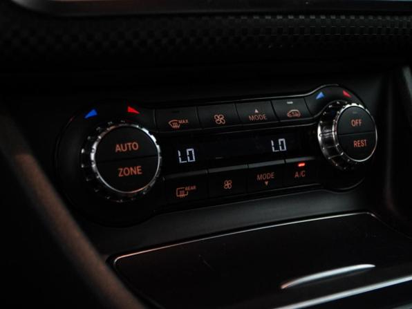 Mercedes-Benz A-Класс III (W176) Рестайлинг с пробегом 2016 года, цена 1 650 000 рублей, 134429 км, хэтчбек, Автокод Объявления