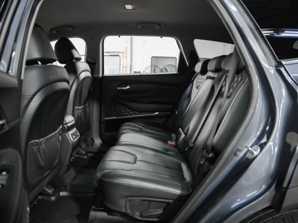 Hyundai Santa Fe IV Рестайлинг с пробегом 2021 года, цена 3 700 000 рублей, 105684 км, внедорожник, Автокод Объявления