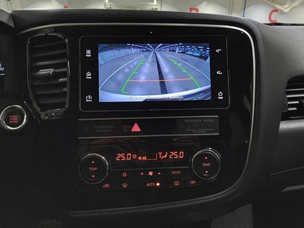 Mitsubishi Outlander III Рестайлинг 3 с пробегом 2019 года, цена 2 150 000 рублей, 92301 км, внедорожник, Автокод Объявления