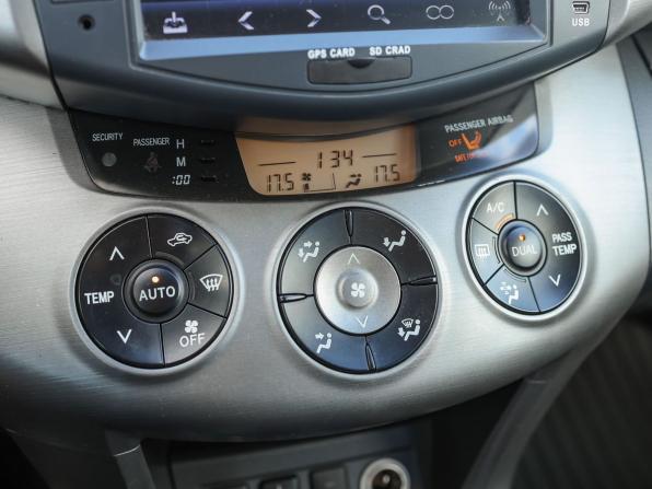 Toyota RAV4 III (XA30) с пробегом 2007 года, цена 1 039 000 рублей, 202904 км, внедорожник, Автокод Объявления