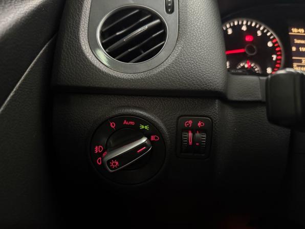 Volkswagen Tiguan I Рестайлинг с пробегом 2014 года, цена 1 349 000 рублей, 207412 км, внедорожник, Автокод Объявления