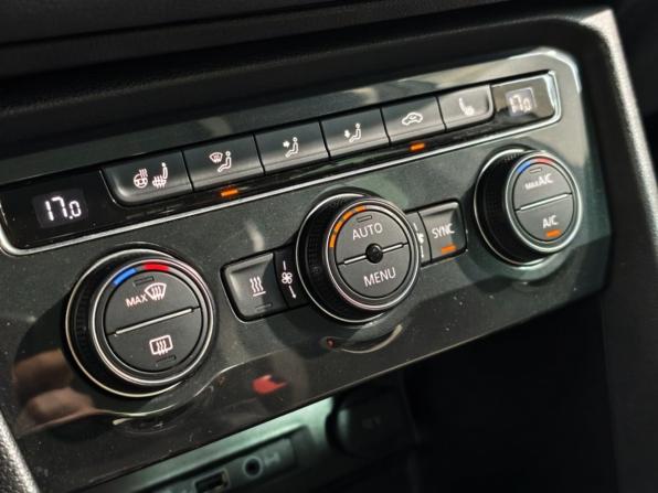 Volkswagen Tiguan II с пробегом 2020 года, цена 2 795 000 рублей, 157915 км, внедорожник, Автокод Объявления
