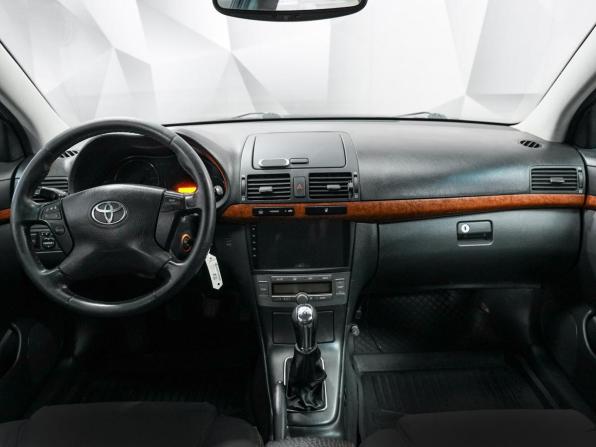Toyota Avensis II Рестайлинг с пробегом 2006 года, цена 717 000 рублей, 320000 км, седан, Автокод Объявления