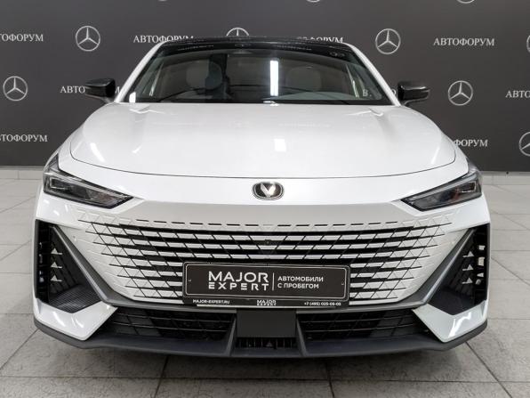 Changan UNI-V I с пробегом 2023 года, цена 2 050 000 рублей, 49510 км, лифтбек, Автокод Объявления